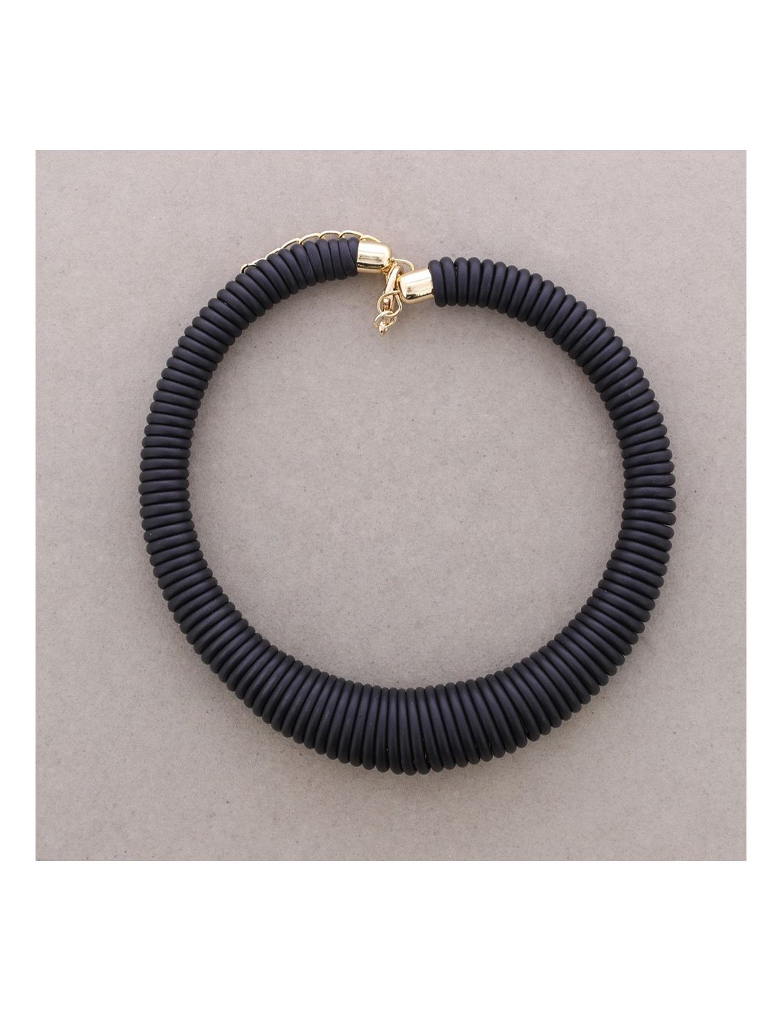 BLACK SPIRAL RUBBER CHOKER