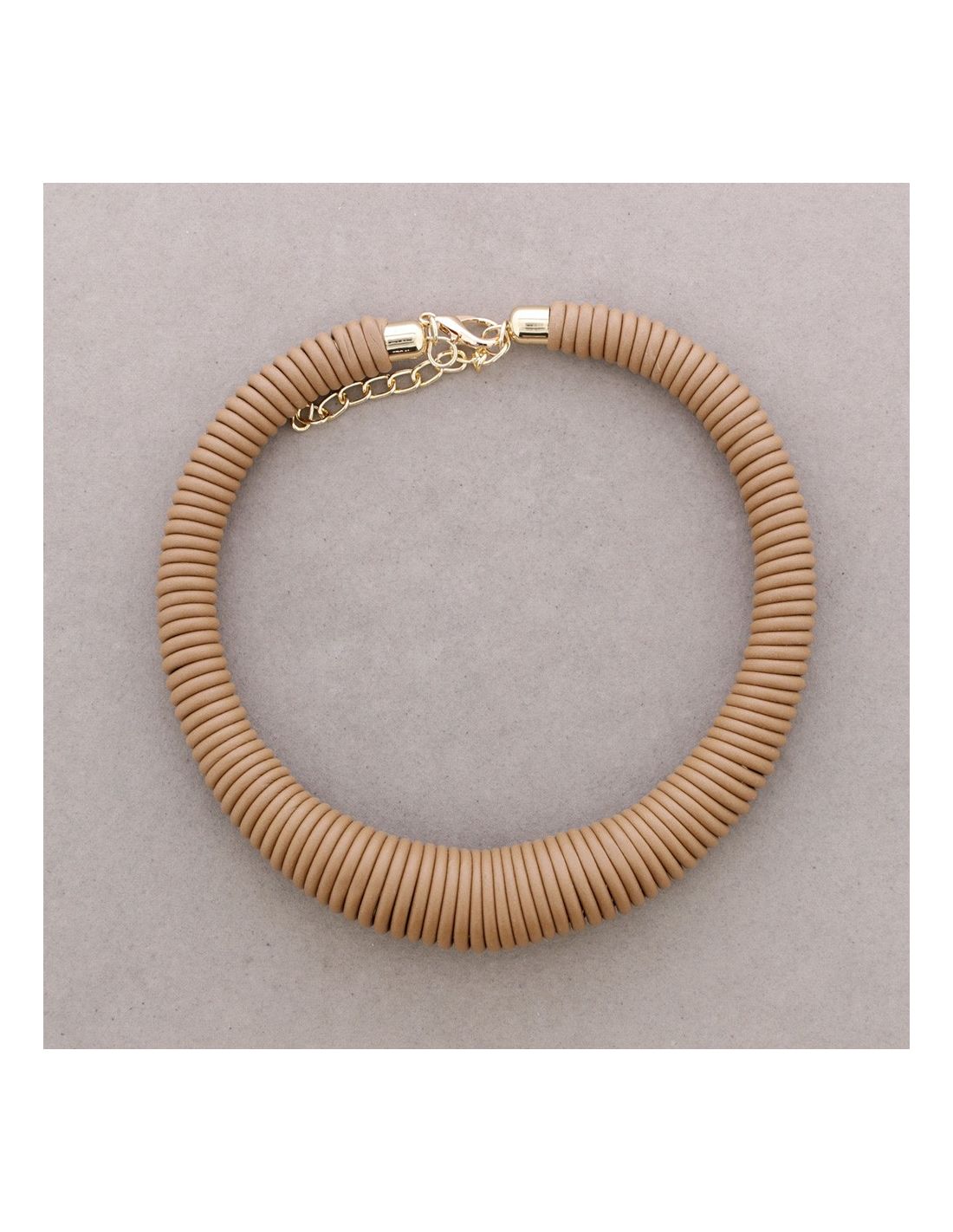 BROWN SPIRAL RUBBER CHOKER