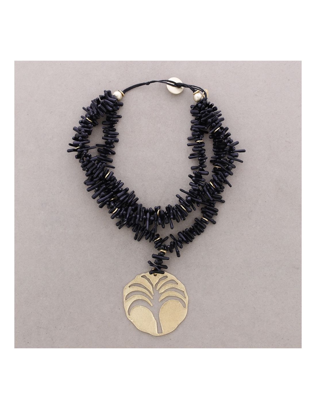 BLACK TRIPLE RESIN BEAD NECKLACE WITH A PALM TREE MEDAL PENDANT AND METAL