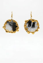 Load image into Gallery viewer, Resin Gold And Silver
