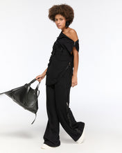 Load image into Gallery viewer, Off-shoulder black set with ruffled embroidery
