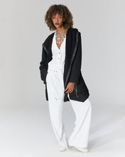 Load image into Gallery viewer, Jacket Black
