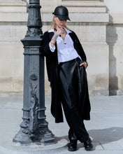 Load image into Gallery viewer, Poncho Black
