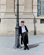 Load image into Gallery viewer, Poncho Black
