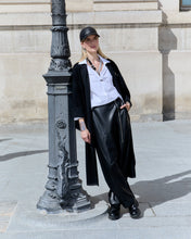 Load image into Gallery viewer, Poncho Black
