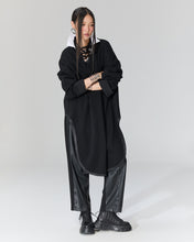 Load image into Gallery viewer, Poncho Black
