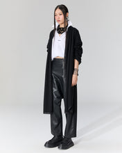 Load image into Gallery viewer, Poncho Black
