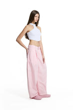 Load image into Gallery viewer, Pink High Waist Pleated Trousers
