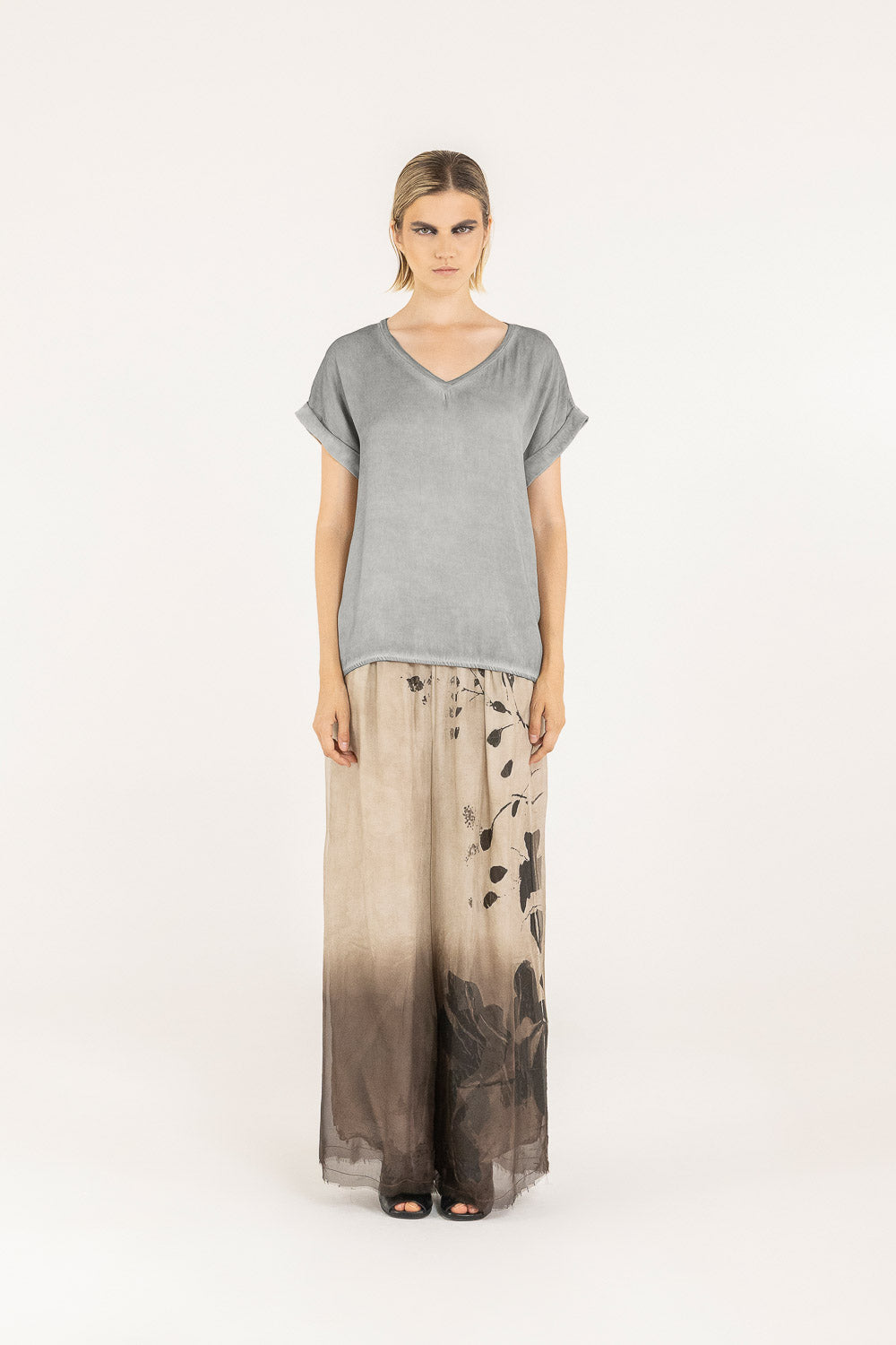 Silver Pearl V-Neck T-shirt