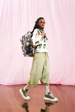 Load image into Gallery viewer, Olive Green Pleated Linen Trousers
