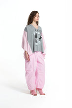 Load image into Gallery viewer, Grey Mélange Pink Front Print V Neck Batwing Sleeve
