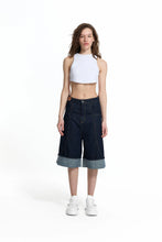 Load image into Gallery viewer, Blue Folded Hem Loose Fit Denim Bermuda Shorts
