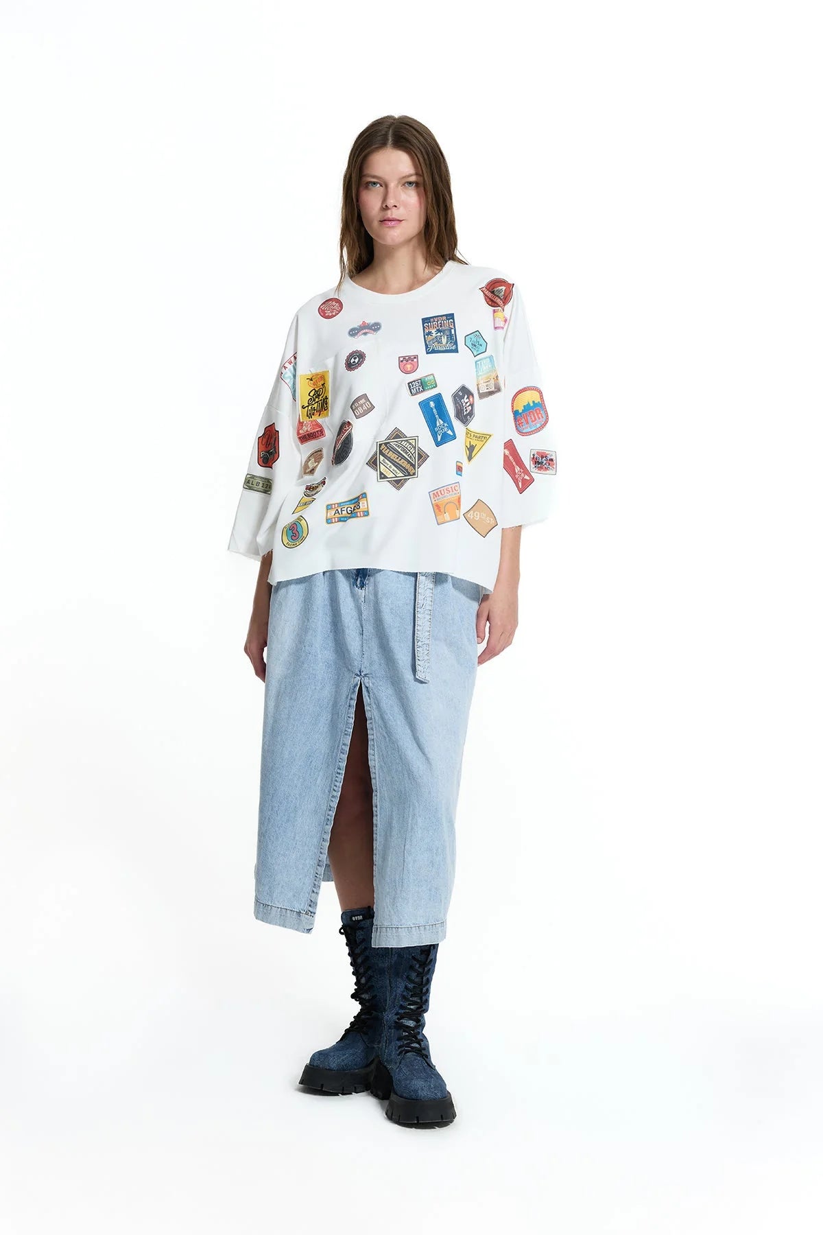 White Patch Detail Oversize Half Sleeve Sweatshirt