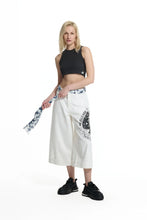 Load image into Gallery viewer, White Patch Print Belted Trousers
