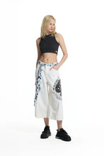 Load image into Gallery viewer, White Patch Print Belted Trousers
