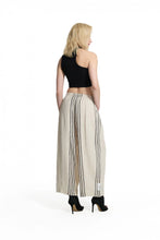 Load image into Gallery viewer, Beige Black Striped Linen Blend Wide-leg Trousers
