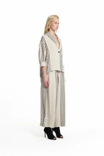 Load image into Gallery viewer, Beige Black Striped Linen Shirt Jacket
