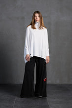 Load image into Gallery viewer, Blouse White
