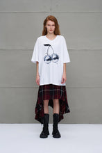 Load image into Gallery viewer, White Printed Oversize T-shirt
