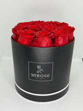 Load image into Gallery viewer, Round Box Small 5 Colors 7 Roses
