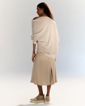 Load image into Gallery viewer, Blouse Beige
