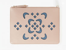 Load image into Gallery viewer, Florra Pouch
