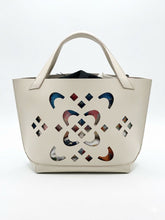 Load image into Gallery viewer, Florra Leather Tote Bag
