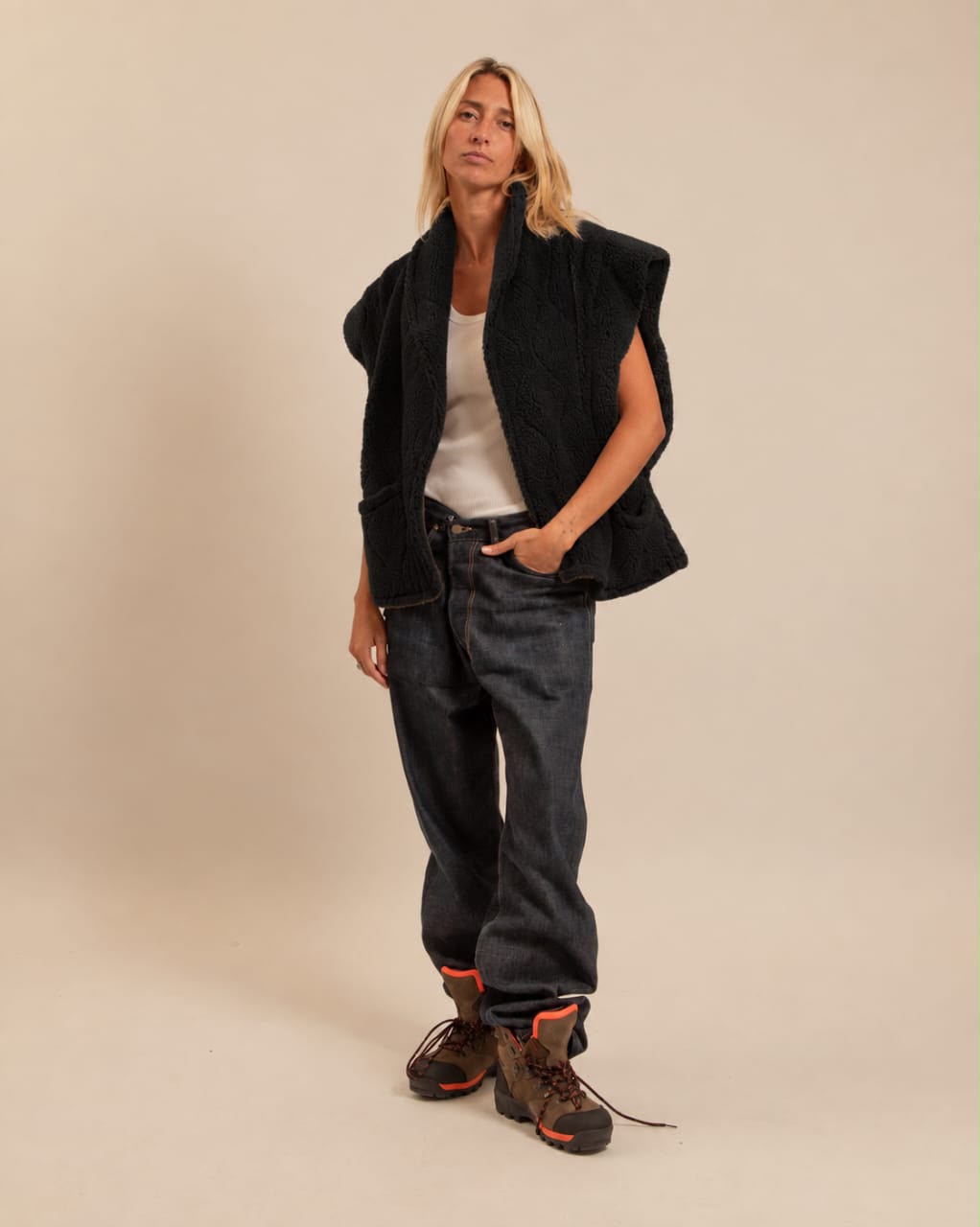 Black teddy-textured vest