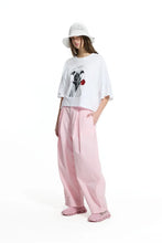 Load image into Gallery viewer, White Graphic Print Crop T-shirt
