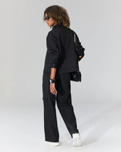 Load image into Gallery viewer, Jacket Black
