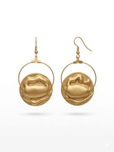 Load image into Gallery viewer, Gold Resin Earrings
